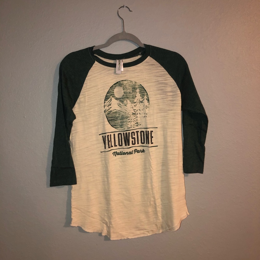 Yellowstone graphic baseball tee